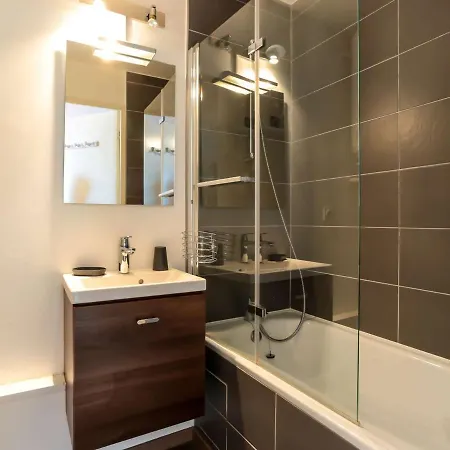 - Pour 4 Avec Kitchenette Equipee Proche Des Pistes - Fr-1-637-47