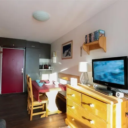 Apartament - Pour 4 Avec Kitchenette Equipee Proche Des Pistes - Fr-1-637-47